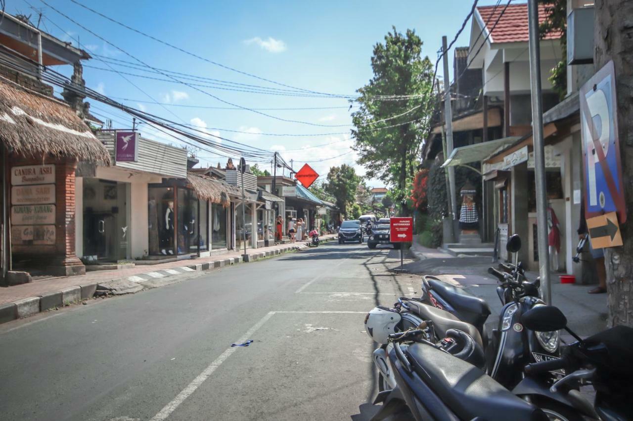 Satya House Ubud Hotel Exterior photo