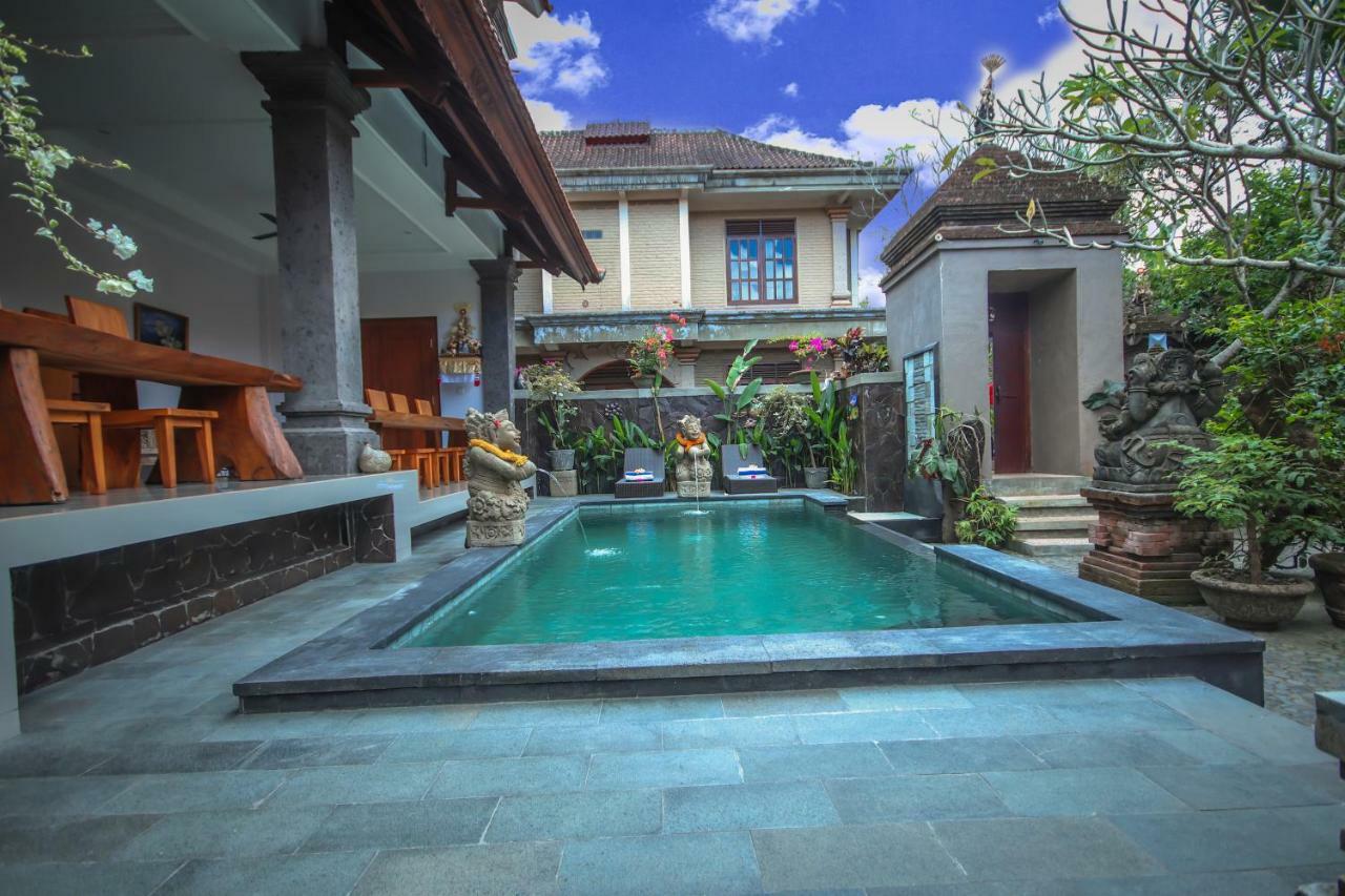 Satya House Ubud Hotel Exterior photo